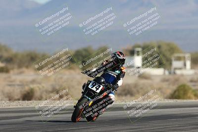 media/Dec-07-2025-CVMA (Sun) [[3e7d2de5dc]]/Race 5-Formula UL-CVMA Hooligans-American Thunder/